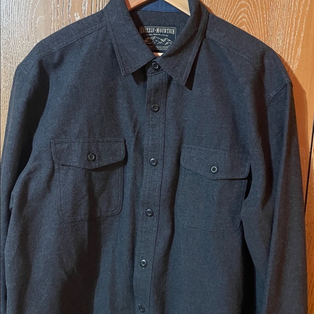 Grizzly Mountain Charcoal Button-Up Shirt